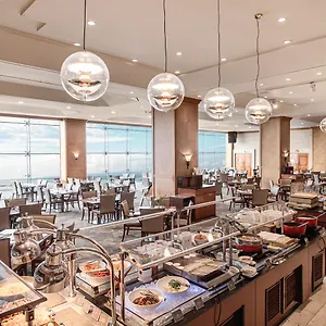 5* Отель Ramada Plaza By Wyndham Ocean Front